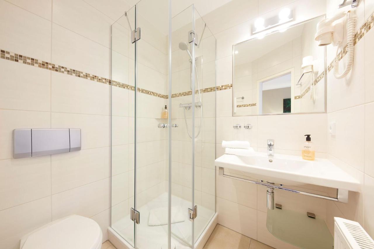 Hotel Garni Sonnenhof Reichenberg  Extérieur photo
