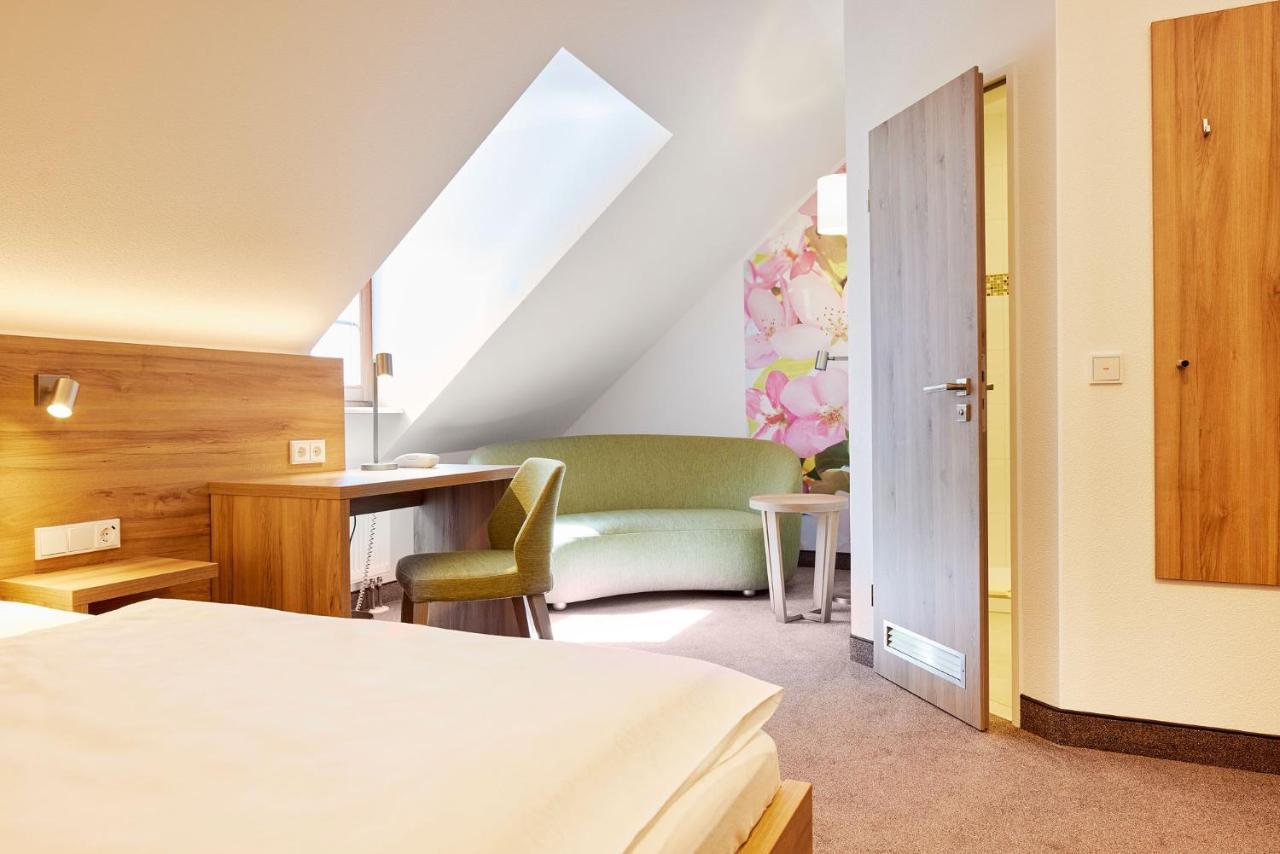 Hotel Garni Sonnenhof Reichenberg  Extérieur photo