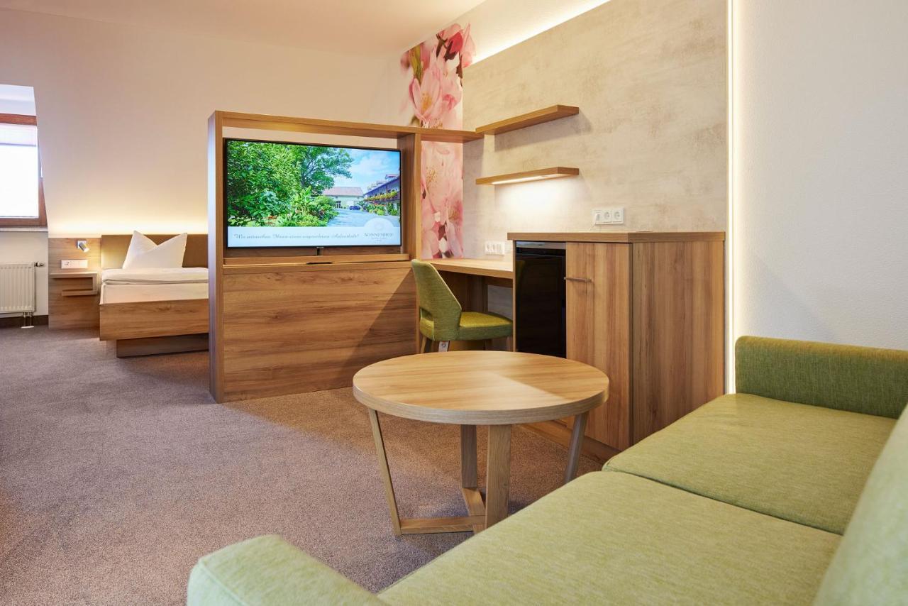 Hotel Garni Sonnenhof Reichenberg  Extérieur photo