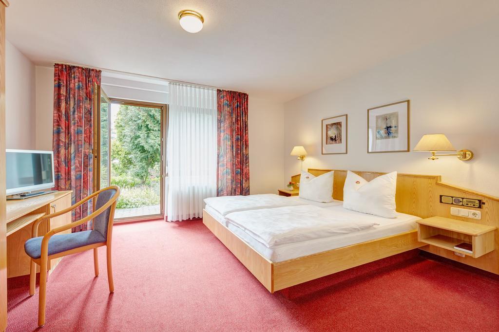 Hotel Garni Sonnenhof Reichenberg  Extérieur photo